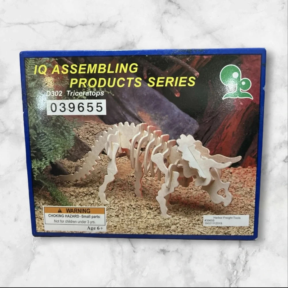 Dinosaur 3D Wood puzzle Building Sets IQ Assembling Products Series Lot of 2
